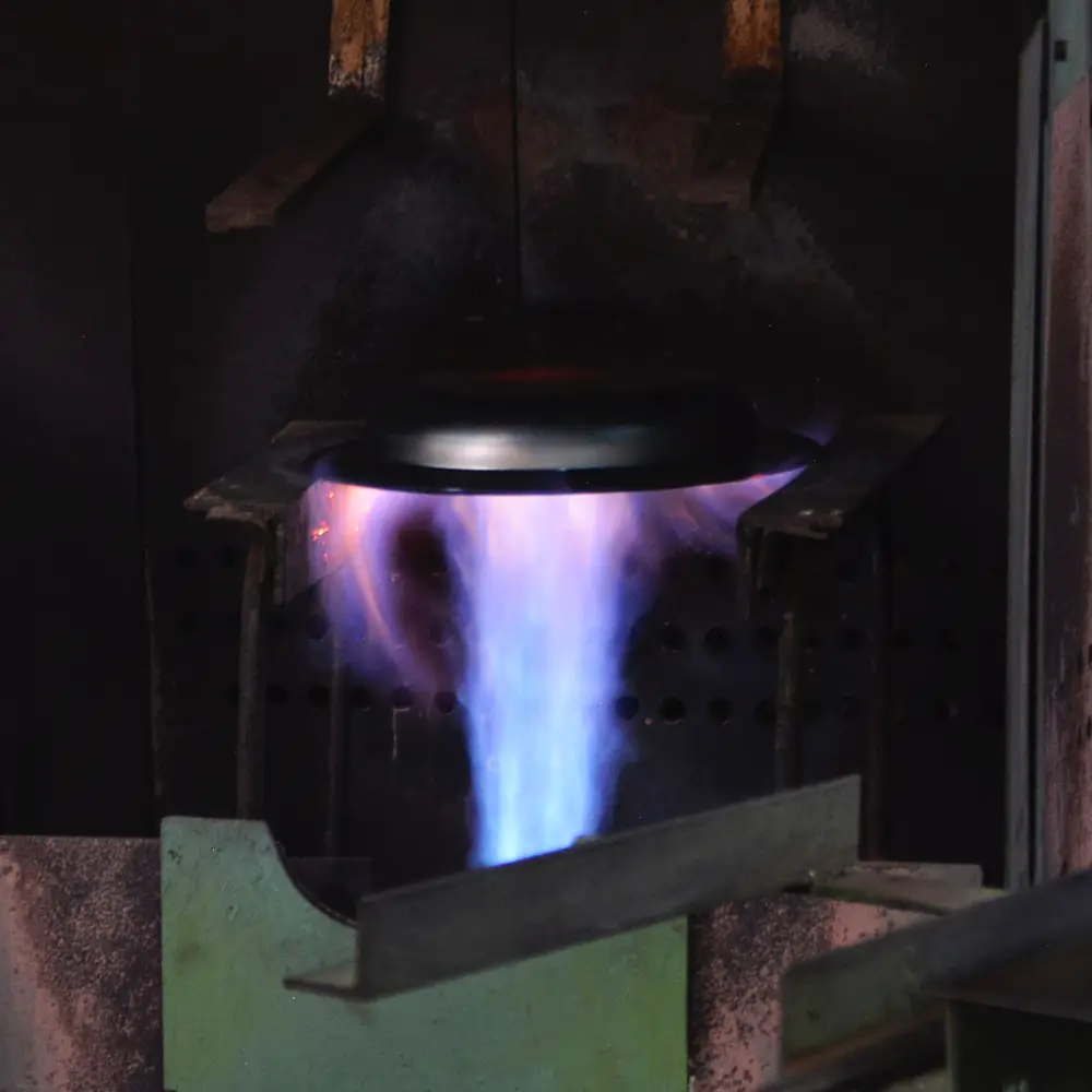 使うほどに育つ鉄フライパン